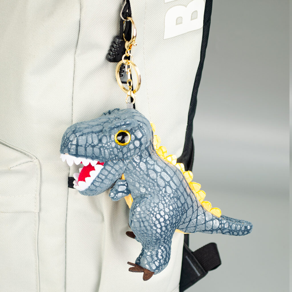 Xiong Workshop -Jurassic Dinosaur Keychain Charm-Tyrannosaurus Rex Charm
Leisure toys，Plush Doll，Decorative hanging decorations，Holiday gifts，Trend Pendant，Backpack ornament，Plush toys，Bag Pendant，Backpack keychain pendant，Dinosaur Fossil Park，Plush dinosaur，Small Dinosaur Pendant，plush pendant，Entertainment toys，bag keychain pendant
